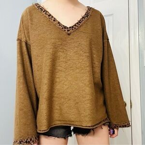 POL Sweater Animal Print Brown Oversized V-Neck Leopard Cheetah Boho Size Medium